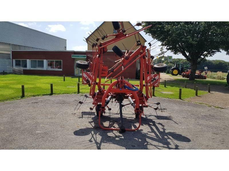 Kuhn GF7802 Šieno grėbliai ir vartytuvai