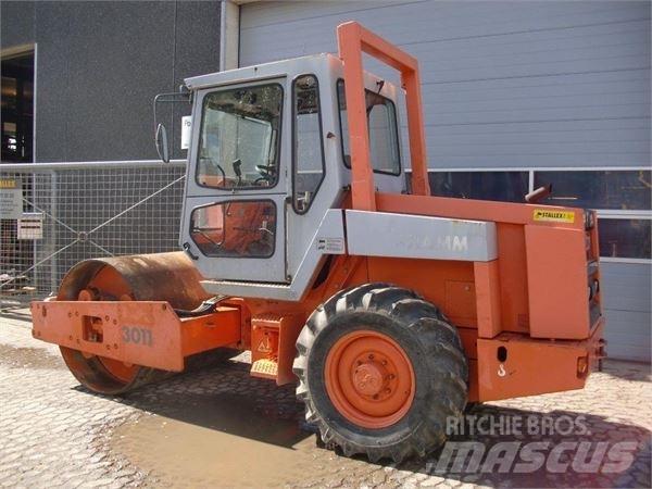 Hamm 3011 Kiti volai