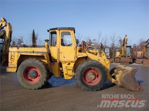 Hanomag 44C Naudoti ratiniai krautuvai