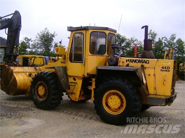 Hanomag 44D Naudoti ratiniai krautuvai
