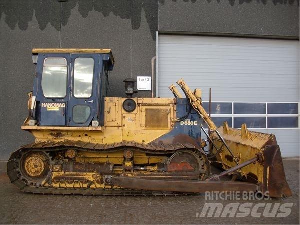 Hanomag D680E Vikšriniai buldozeriai