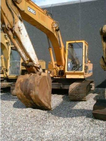 Kobelco 907 Vikšriniai ekskavatoriai