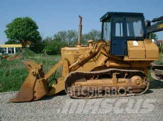 Komatsu D53S Vikšriniai krautuvai