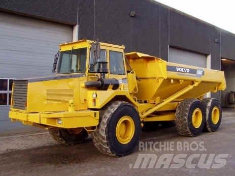 Volvo A25C Karjeriniai savivarčiai