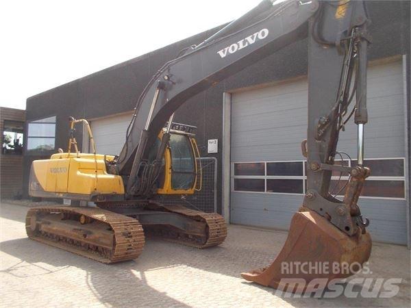 Volvo EC210LC Vikšriniai ekskavatoriai