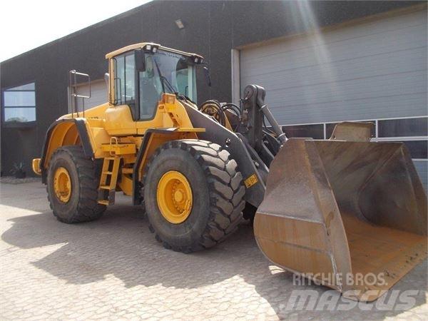 Volvo L150F Naudoti ratiniai krautuvai