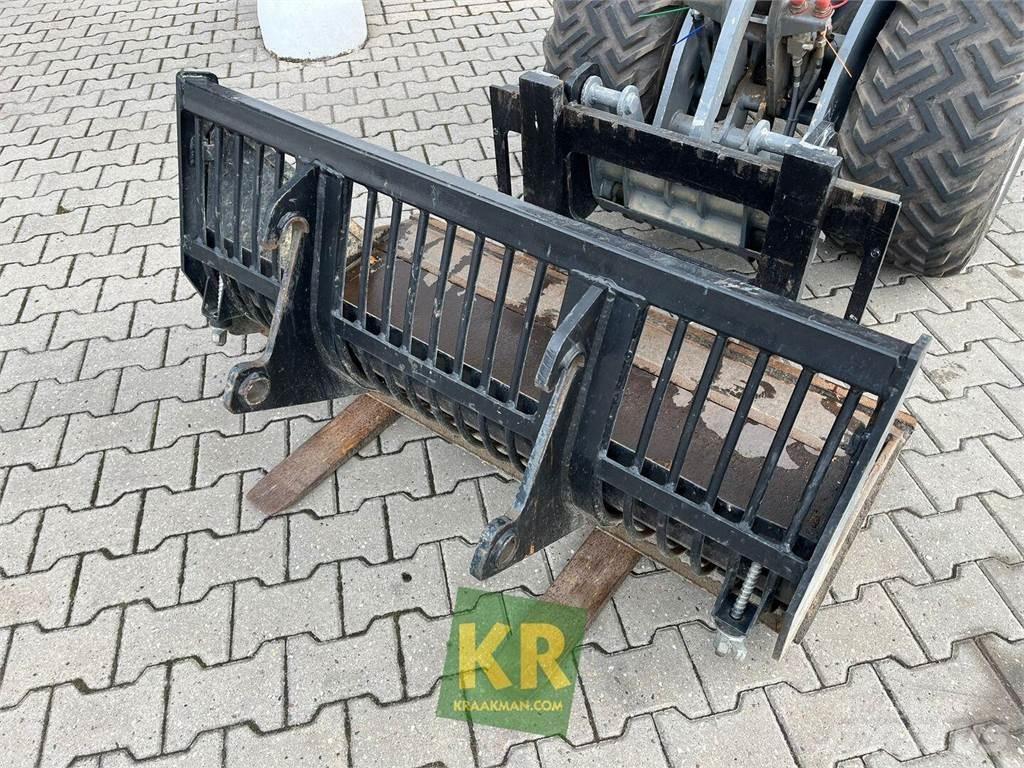 GiANT D332 Frontaliniai krautuvai ir ekskavatoriai