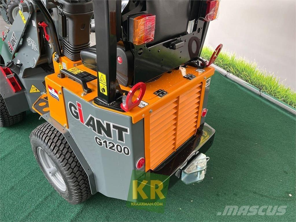 GiANT G1200 Frontaliniai krautuvai ir ekskavatoriai