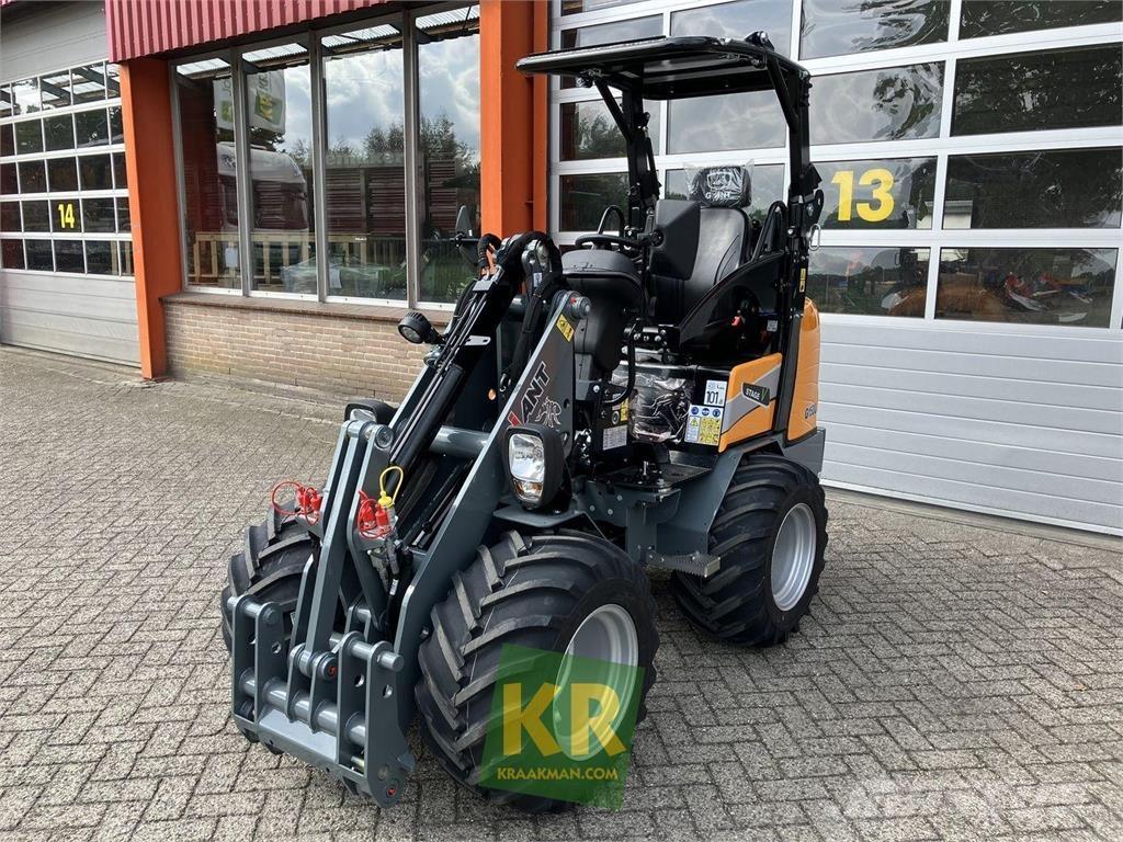 GiANT G1500 Frontaliniai krautuvai ir ekskavatoriai