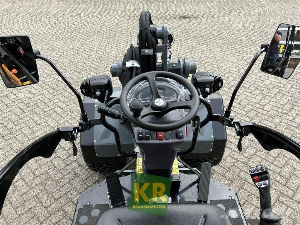 GiANT G2700 HD Frontaliniai krautuvai ir ekskavatoriai