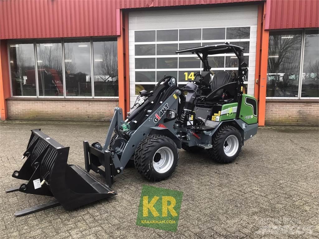 GiANT G2700E Frontaliniai krautuvai ir ekskavatoriai