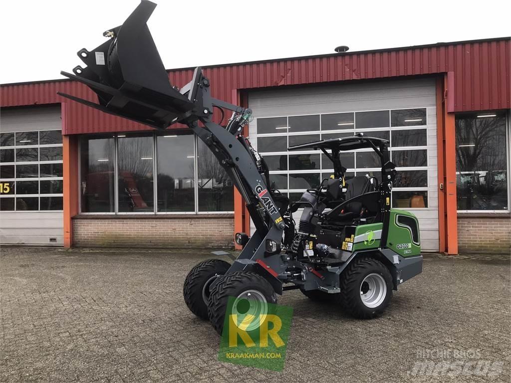 GiANT G2700E Frontaliniai krautuvai ir ekskavatoriai