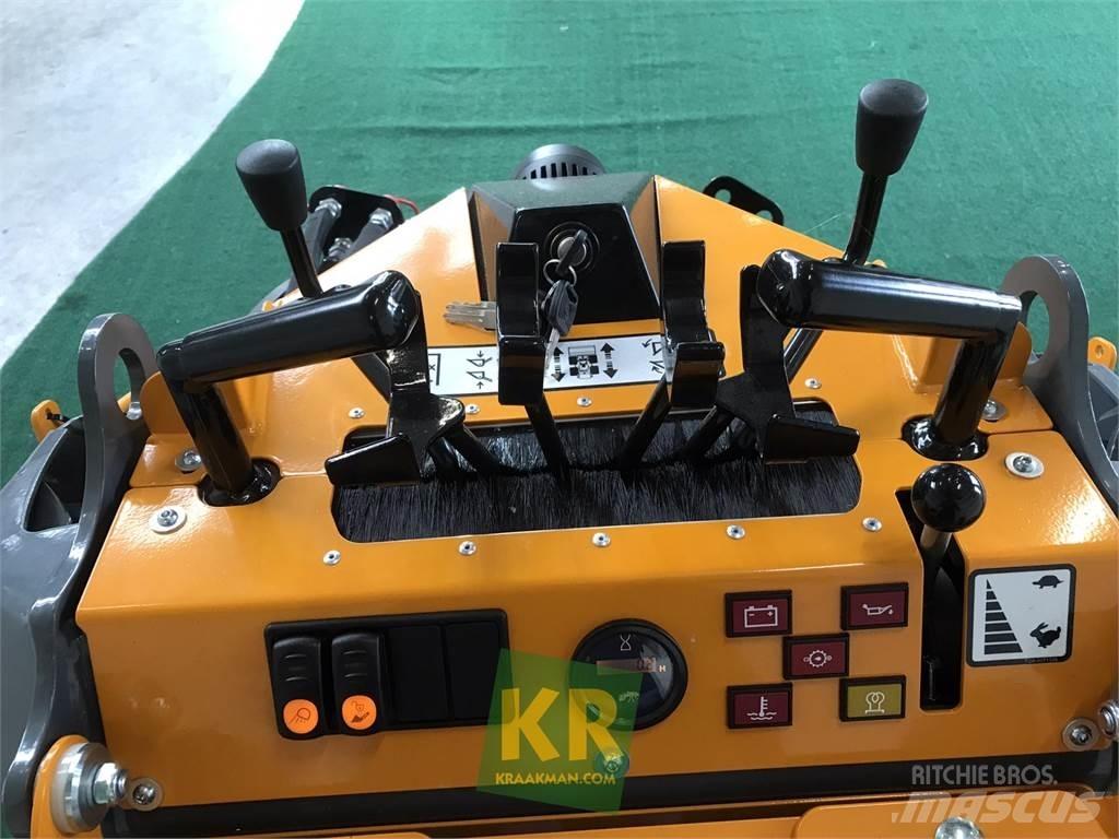 GiANT SK252D Frontaliniai krautuvai ir ekskavatoriai