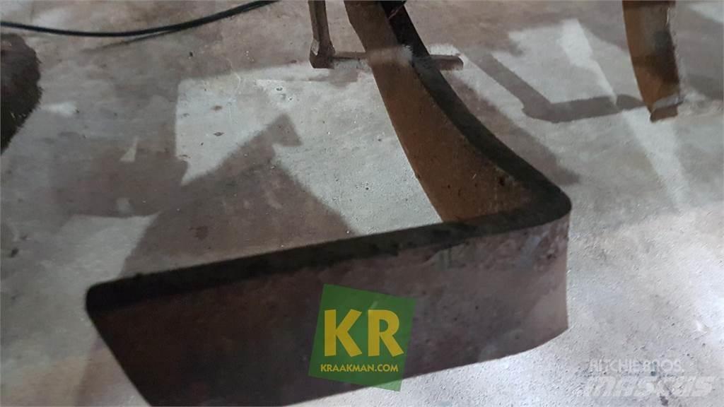 Imants 46 Varomosios akėčios ir žemės frezos