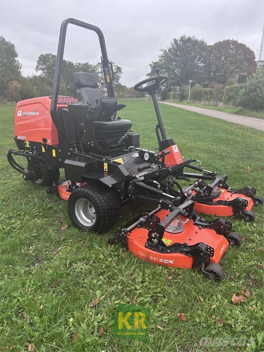 Jacobsen AR331 Trijų dalių pjaunamosios