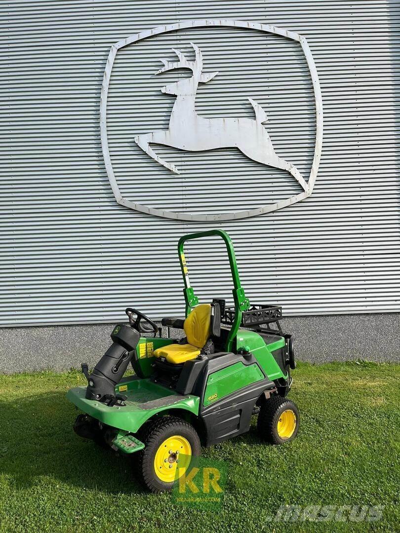 John Deere 1580 Trijų dalių pjaunamosios