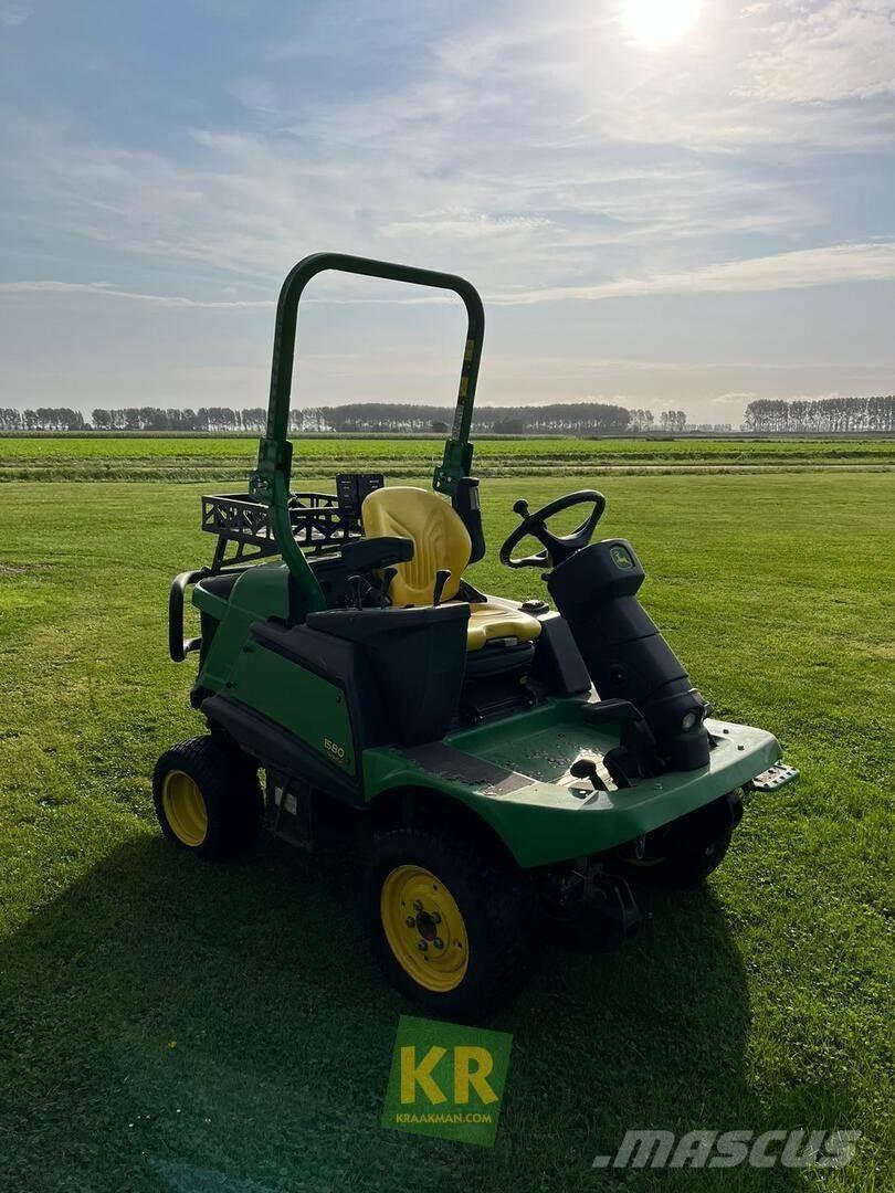 John Deere 1580 Trijų dalių pjaunamosios