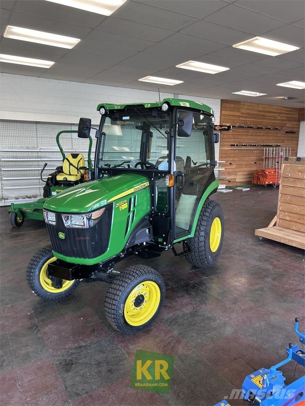 John Deere 2032R Naudoti kompaktiški traktoriai