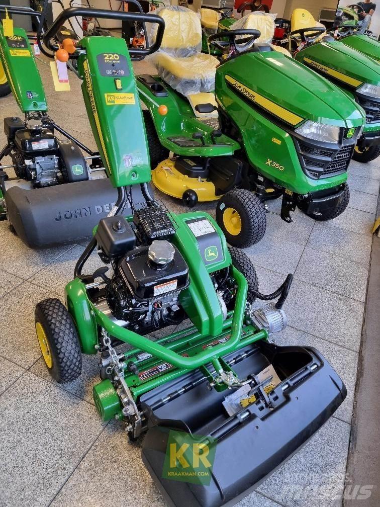 John Deere 220 Derliaus nuėmimo kombainų galvos