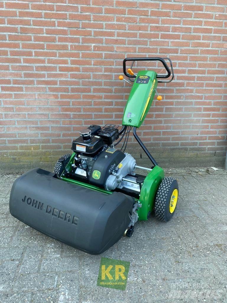 John Deere 260 Golfo laukų šienapjovės