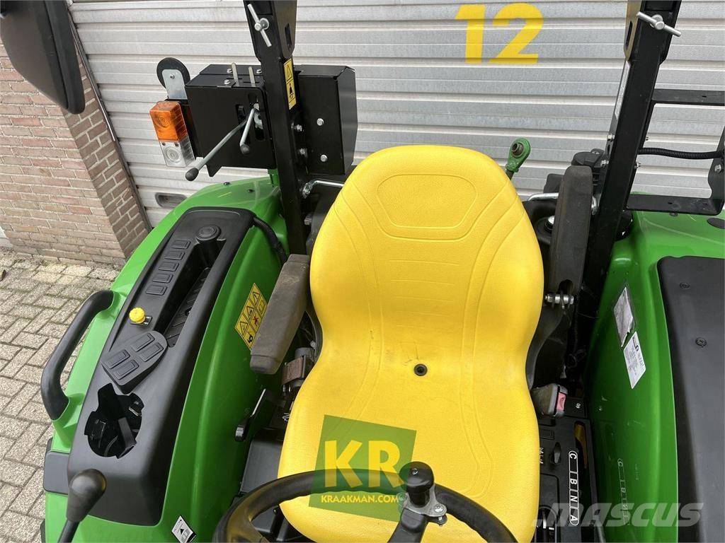 John Deere 4049M Naudoti kompaktiški traktoriai