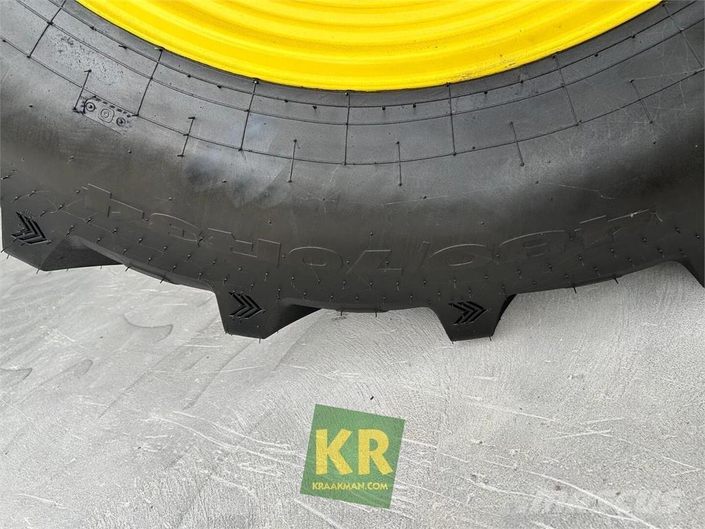John Deere 5090M Traktoriai