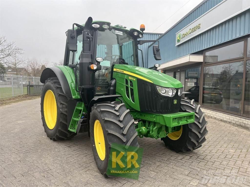 John Deere 6100M Traktoriai