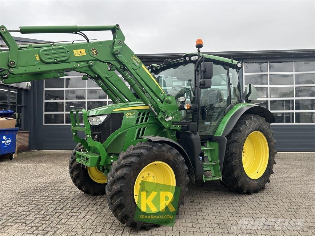 John Deere 6110R Traktoriai