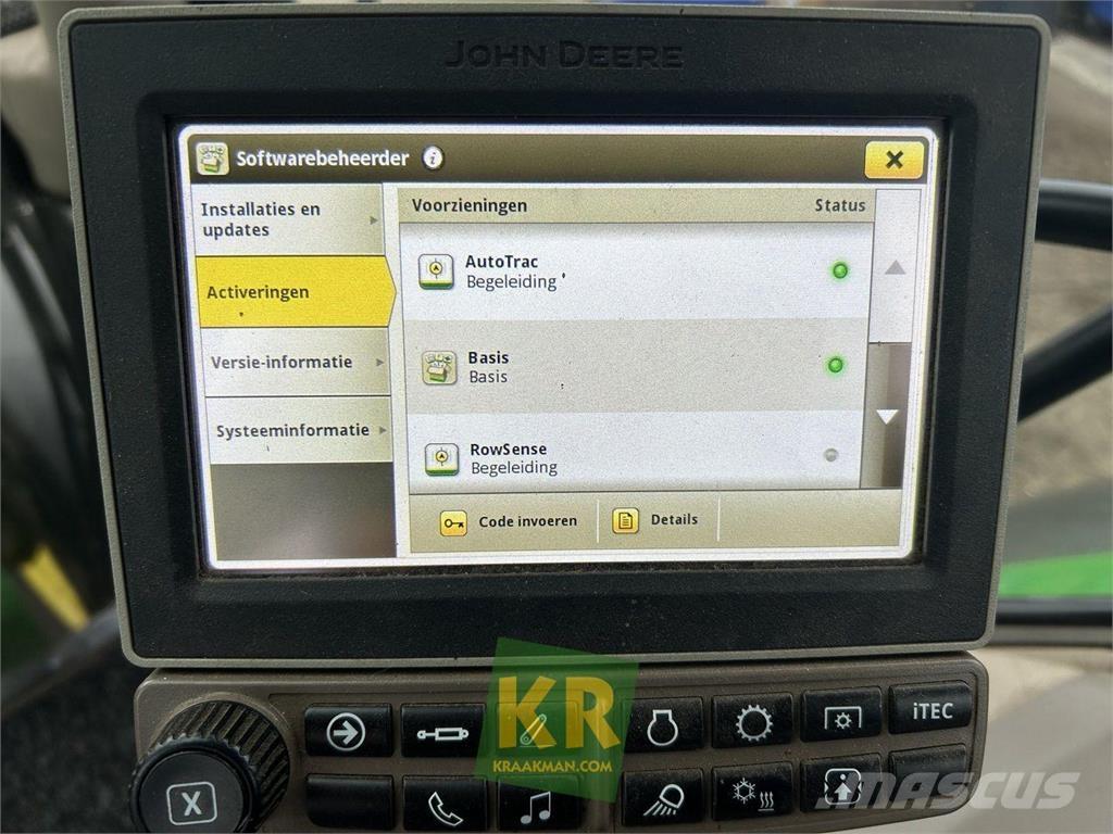 John Deere 6110R Traktoriai