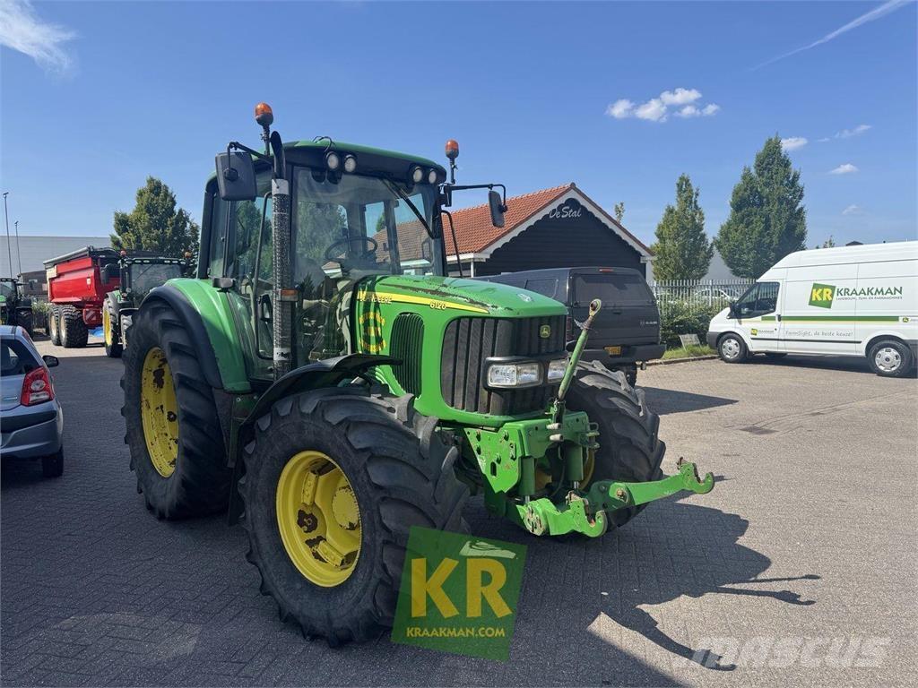 John Deere 6120 Traktoriai