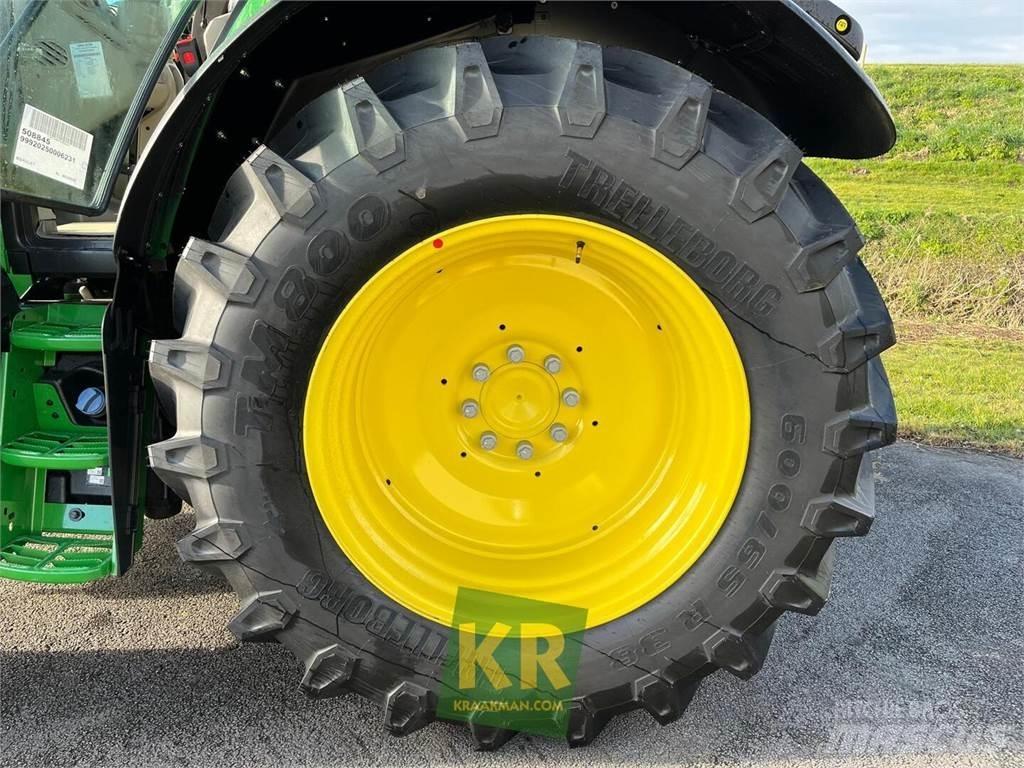 John Deere 6120M Traktoriai