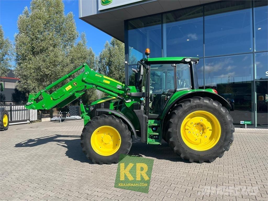 John Deere 6120M Traktoriai
