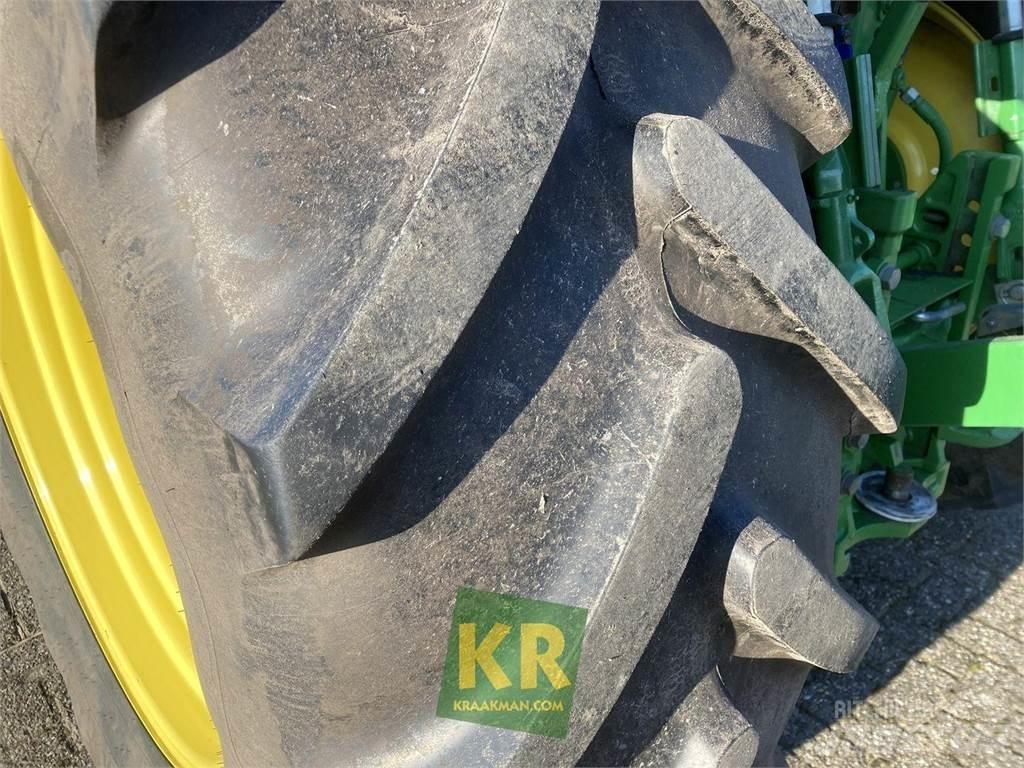 John Deere 6130R Traktoriai
