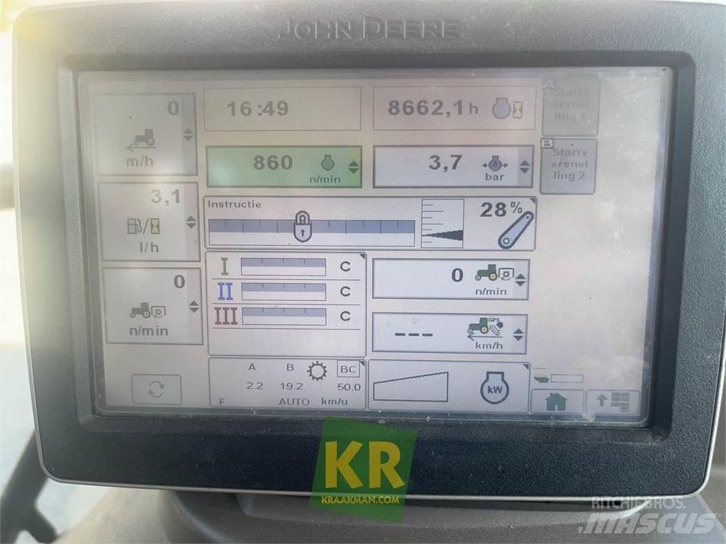 John Deere 6150R Traktoriai