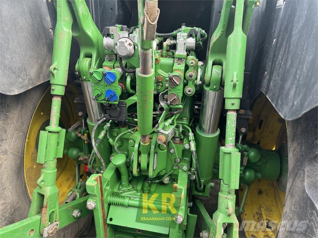 John Deere 6150R Traktoriai