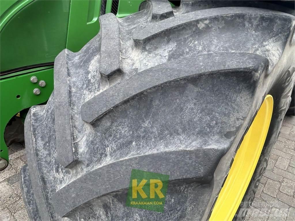 John Deere 6210R Traktoriai