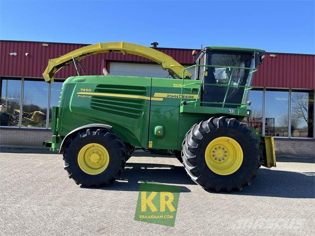 John Deere 7450 Pašarų kombainai