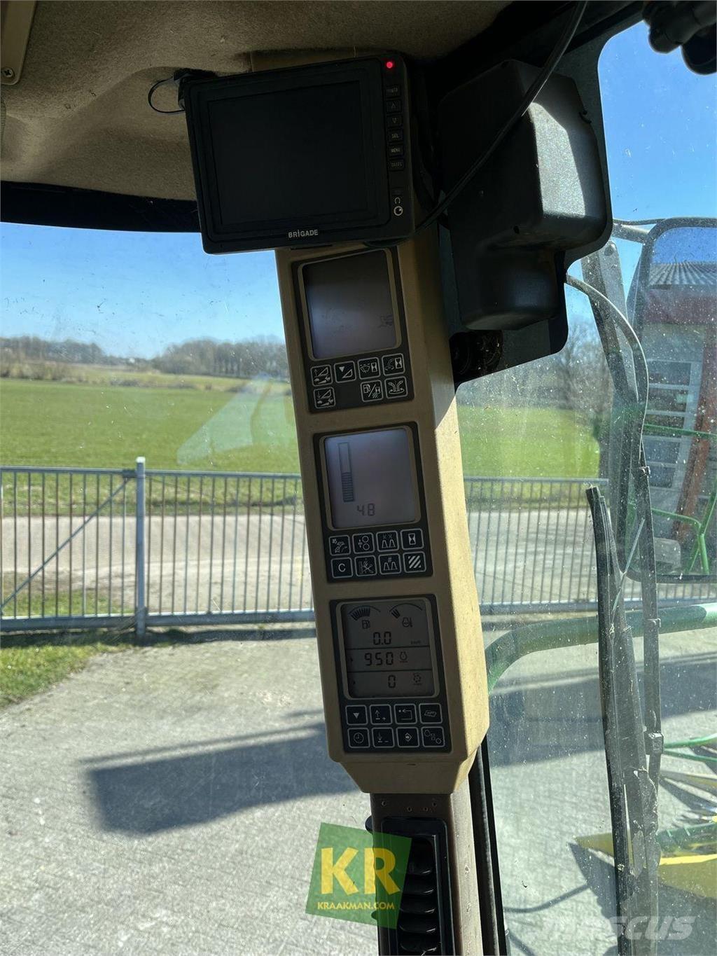 John Deere 7450 Pašarų kombainai