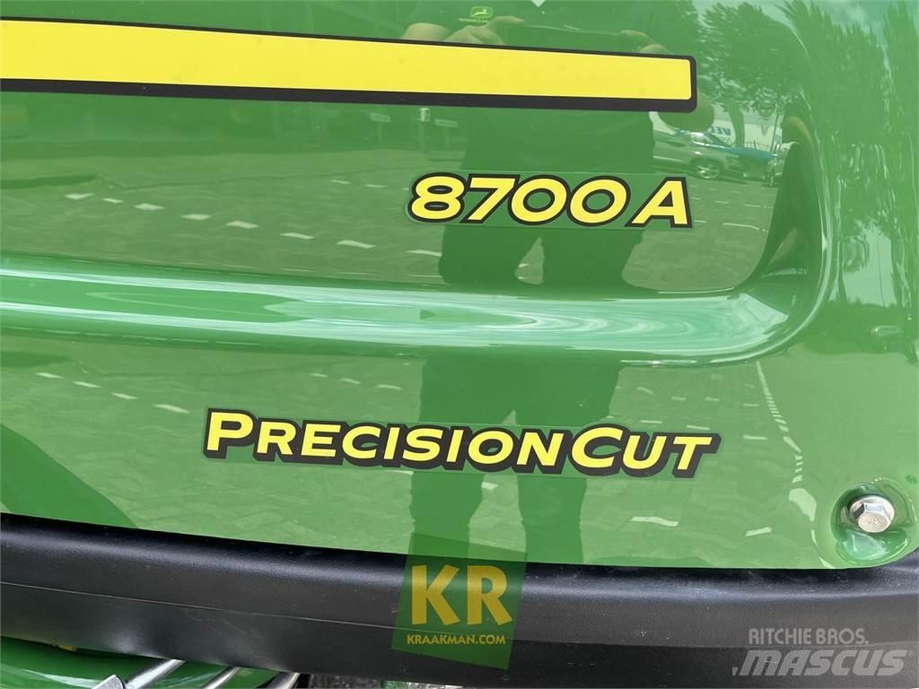 John Deere 8700A Golfo laukų šienapjovės