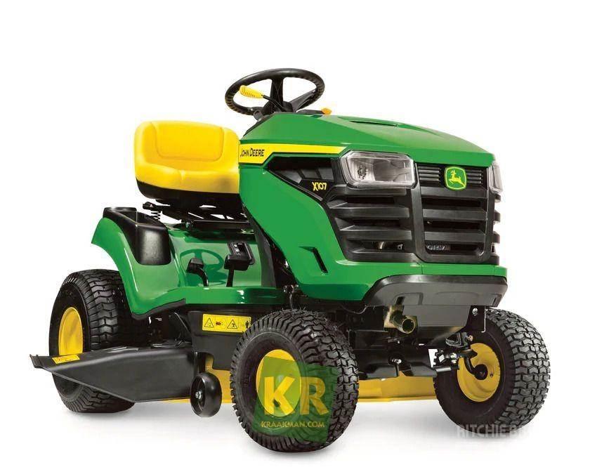 John Deere X107 Sodo traktoriukai-vejapjovės