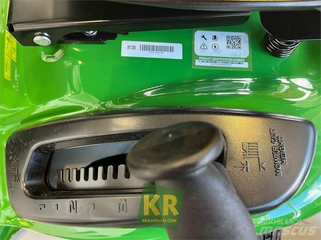 John Deere X127 Sodo traktoriukai-vejapjovės
