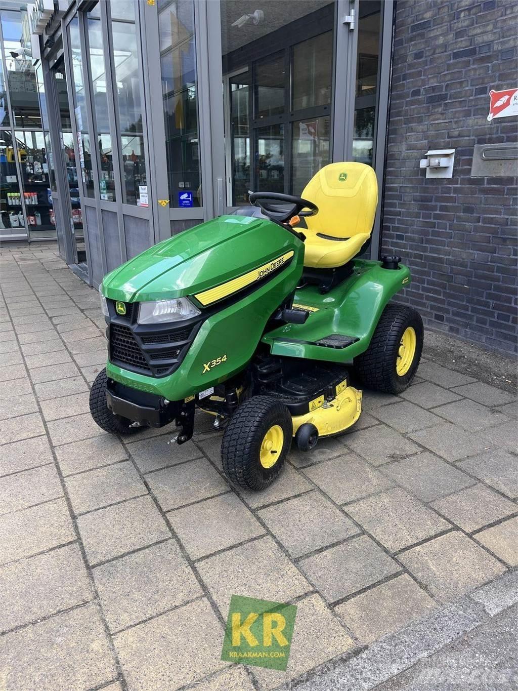 John Deere X354 Sodo traktoriukai-vejapjovės
