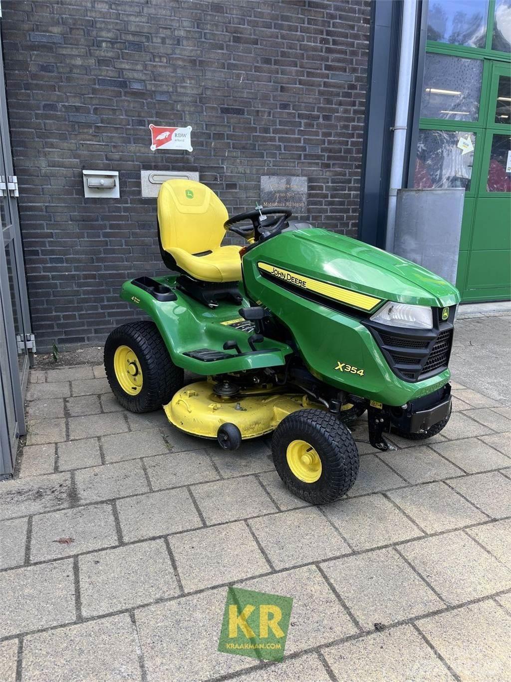 John Deere X354 Sodo traktoriukai-vejapjovės