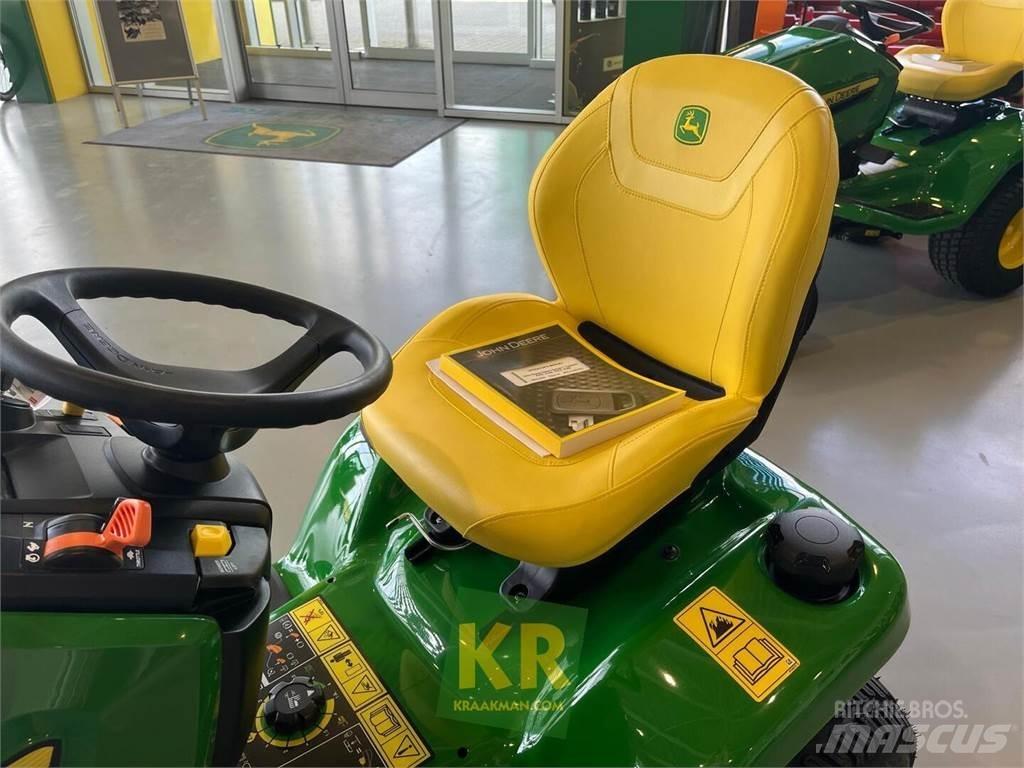 John Deere X380 Sodo traktoriukai-vejapjovės