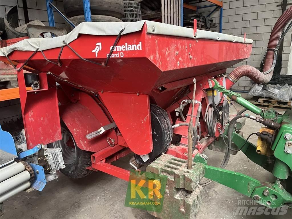 Kverneland DF 1 Kita tręšimo technika
