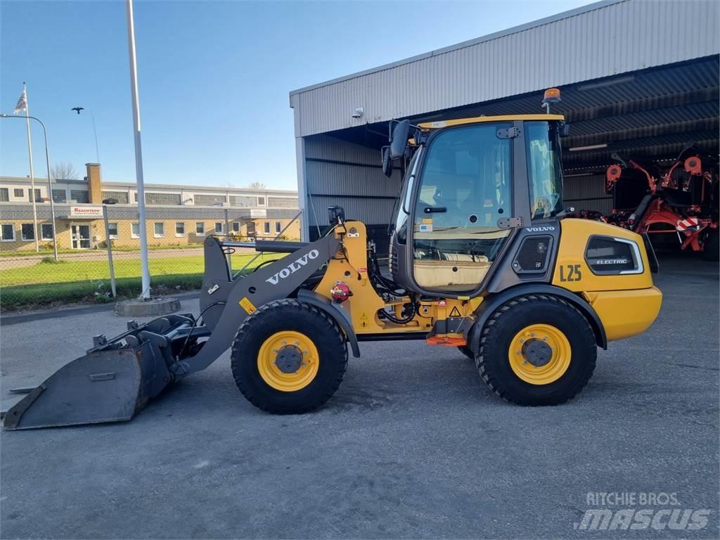 Volvo JL25H Mini krautuvai