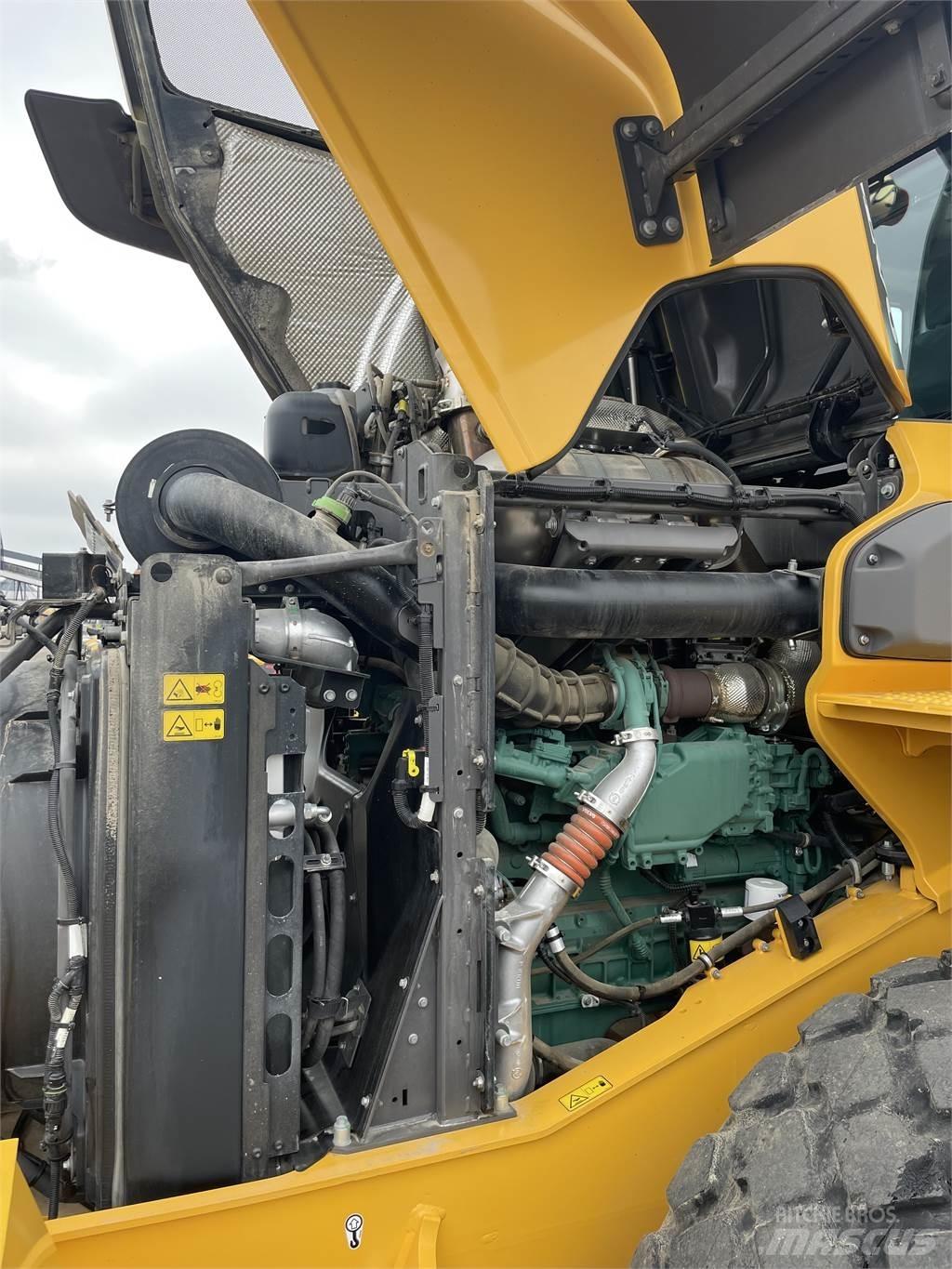 Volvo L60H Naudoti ratiniai krautuvai