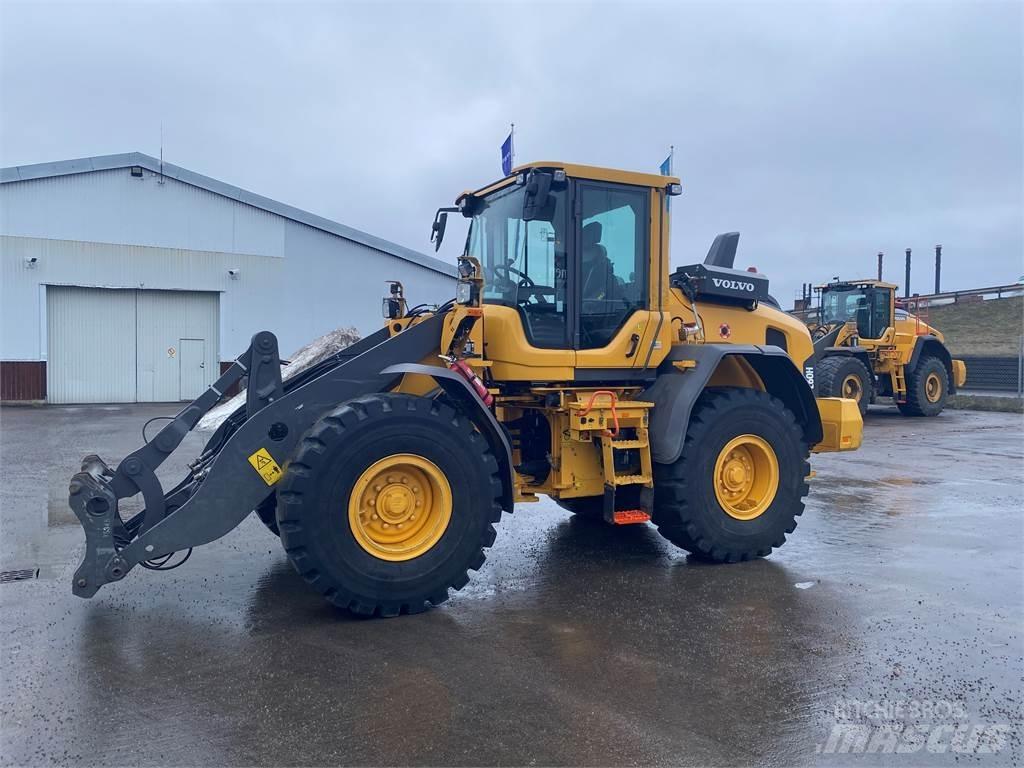 Volvo L60H Naudoti ratiniai krautuvai