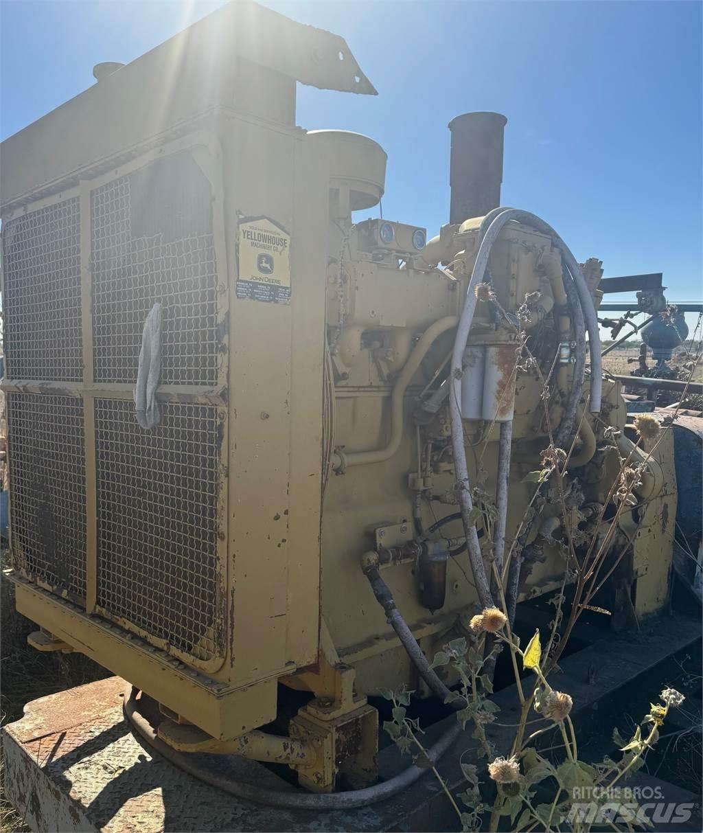 CAT D353 Varikliai