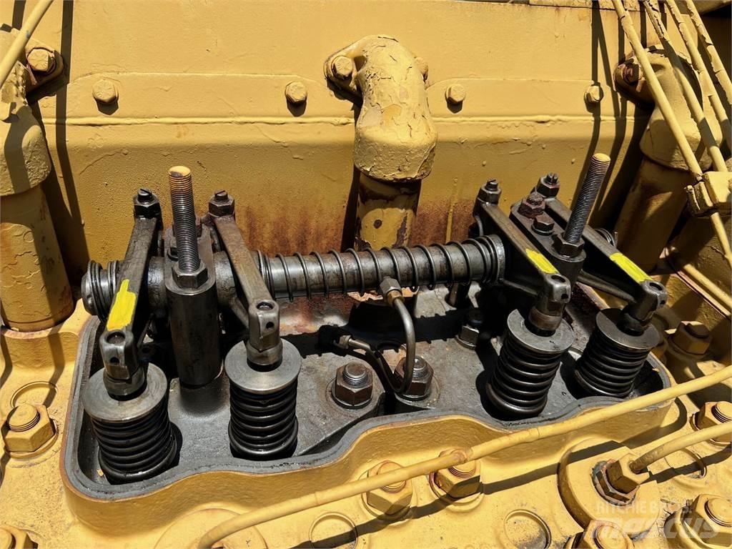 CAT D399 Varikliai